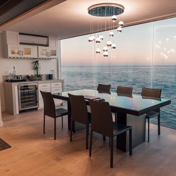 Phim dán cửa sổ gia đình trang trí